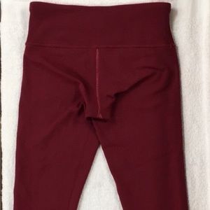 Lululemon reversible 21” crop